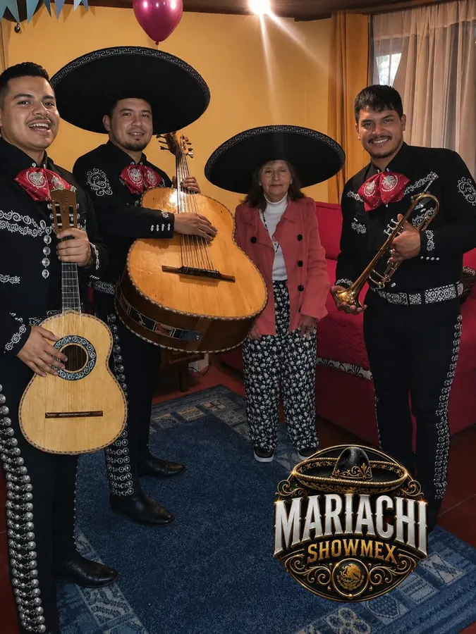 Mariachis a domicilio en una fiesta de cumpleaños en Santiago